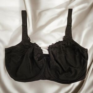 CHANGE LINGERIE Black Lace Underwire Bra US 36L